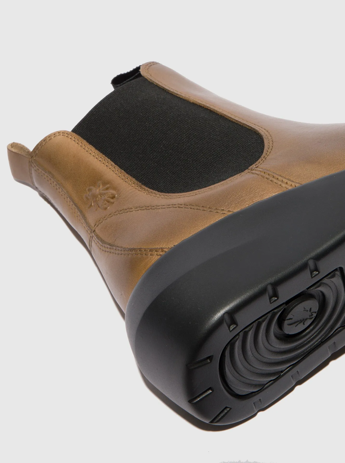 Chelsea Ankle Boots BETY502FLY RUG CAMEL
