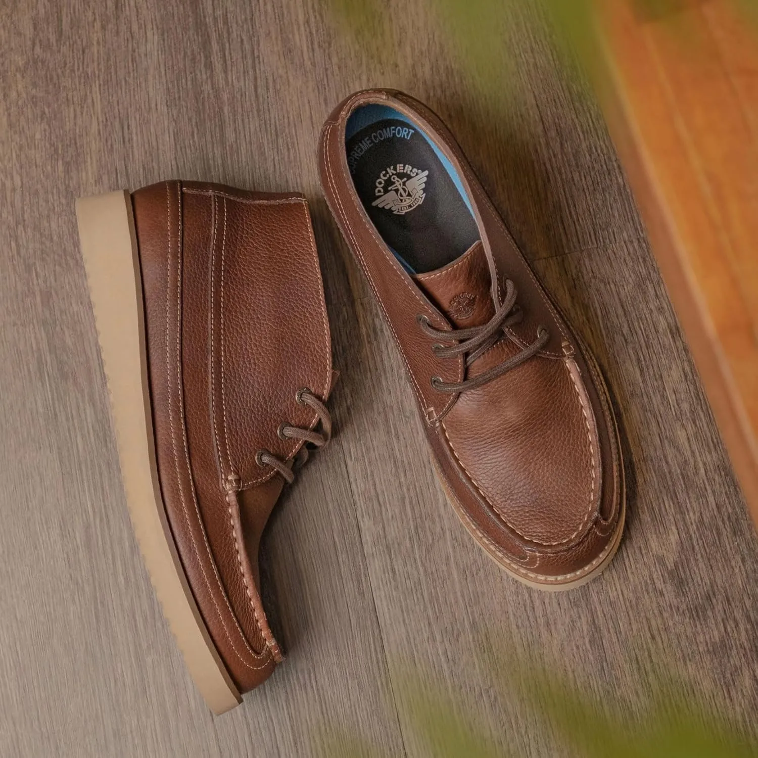 DOCKERS Men's Calgary Chukka Boot