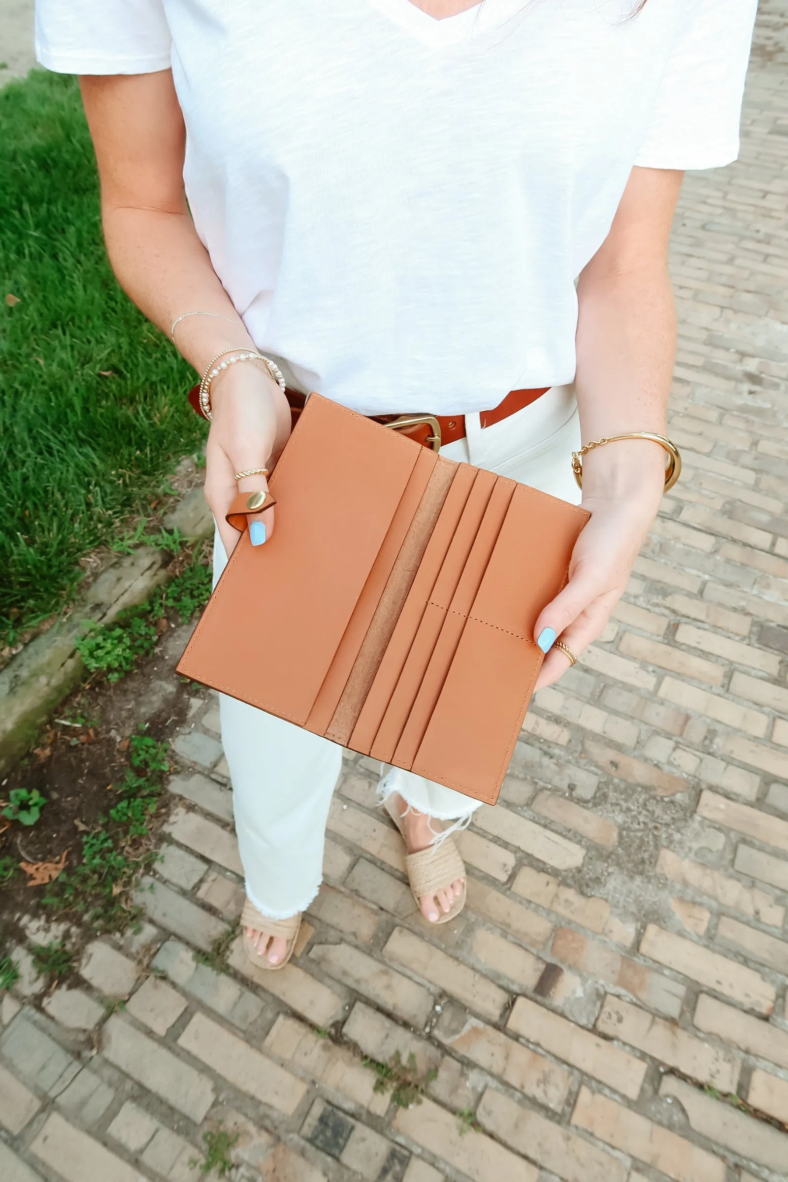 Lincoln Park Wallet | TAN