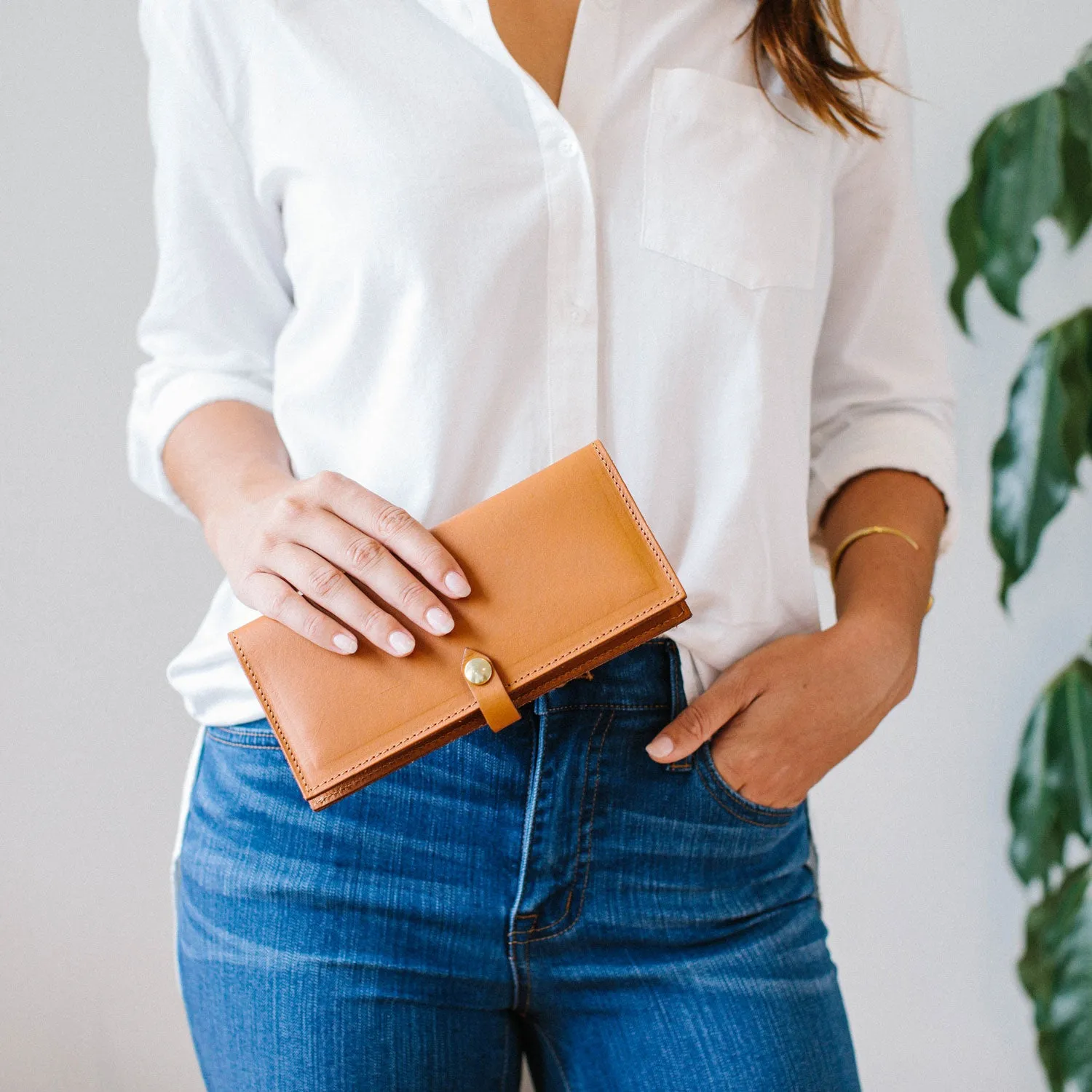 Lincoln Park Wallet | TAN