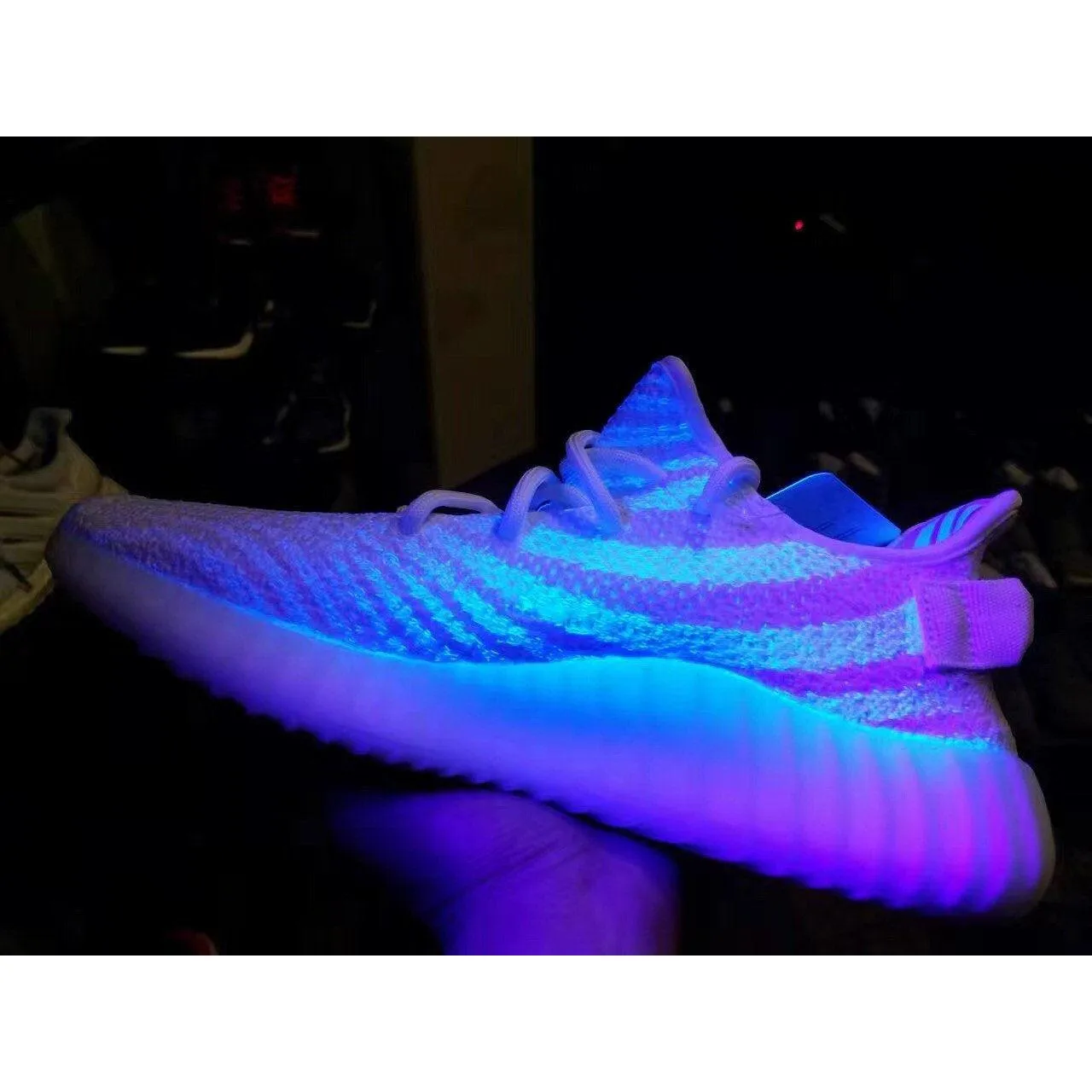 SNEAKERS *CREAM WHITE*
