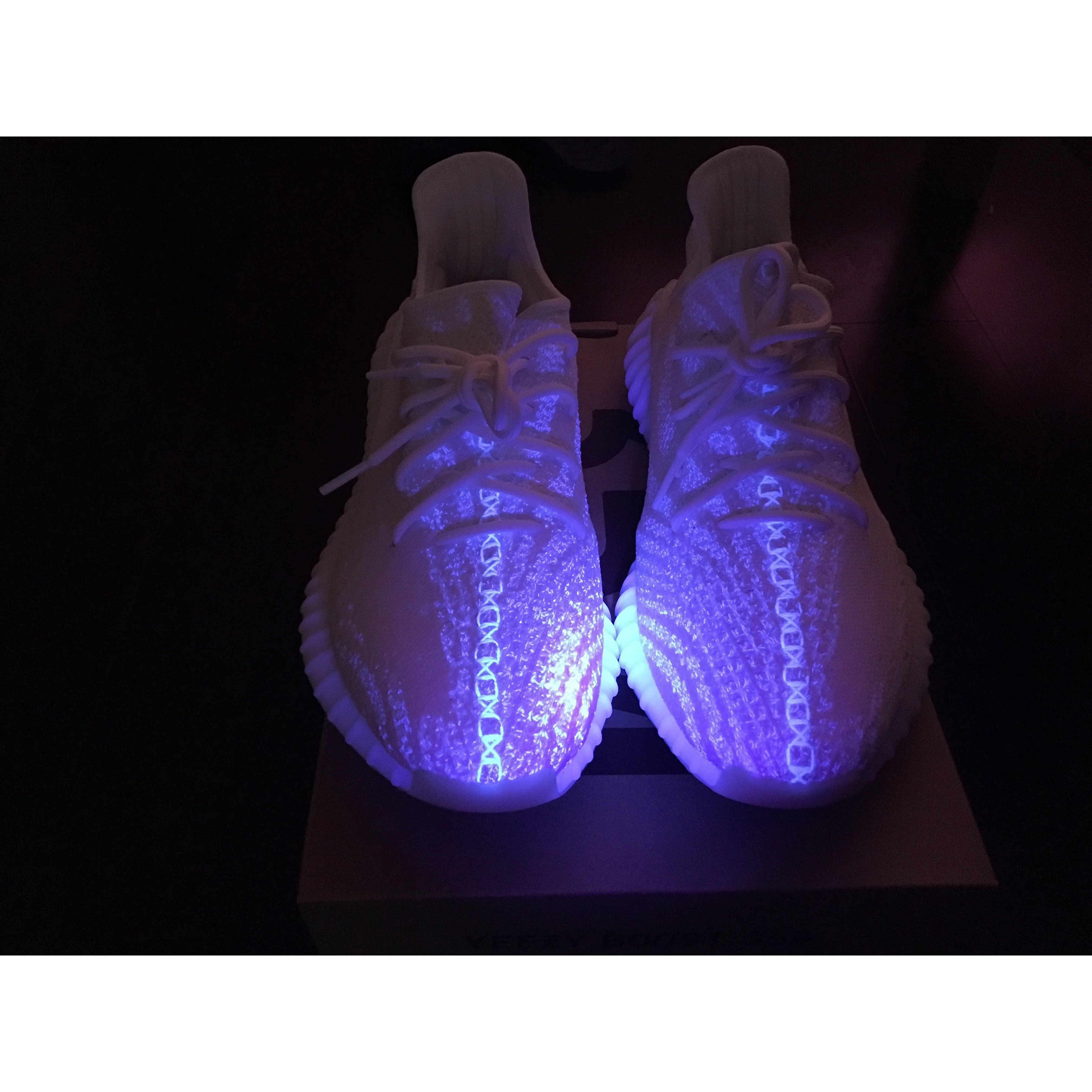 SNEAKERS *CREAM WHITE*