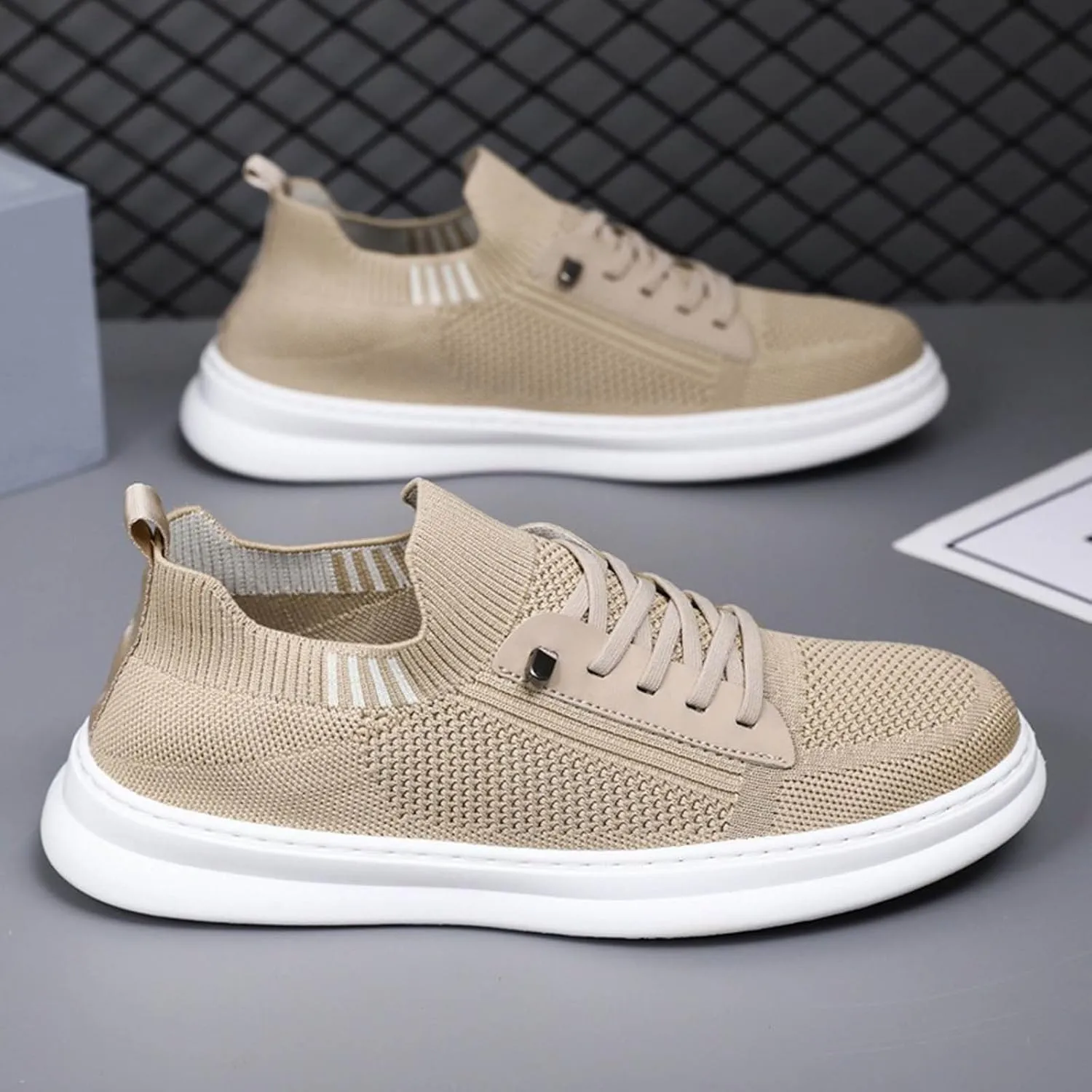 Stretch Men's Shoes Loafers & Slip-Ons Fashion Summer Autumn Men Sneakers Fly Woven Mesh Breathable Slip On